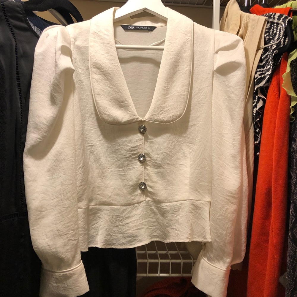 Zara Cute Puff Sleeve Top w/ Jewel Buttons NWOT
